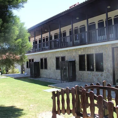 Къщи за гости Кедър Долна-Баня