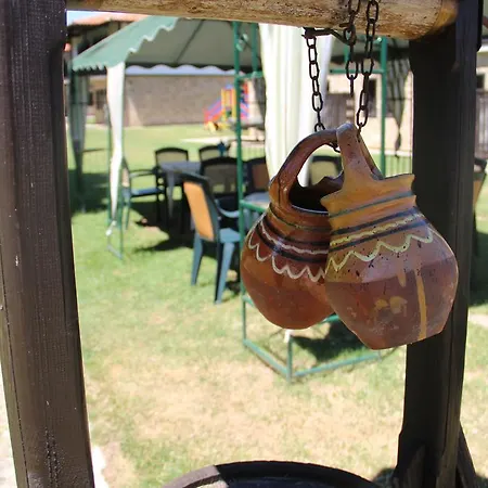 Гостевой дом Къщи за гости Кедър Долна-Баня