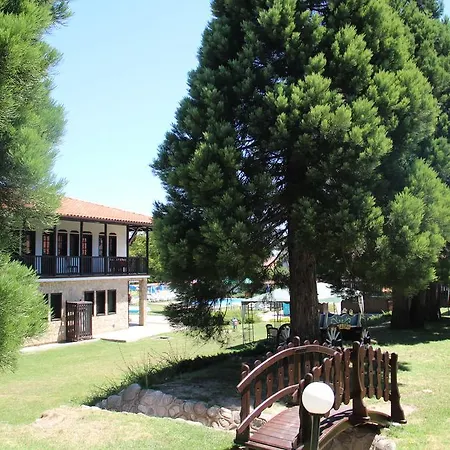 Къщи за гости Кедър