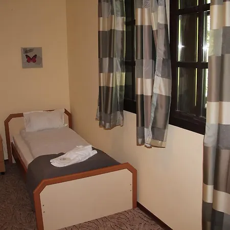 Къщи за гости Кедър Гостевой дом 2*