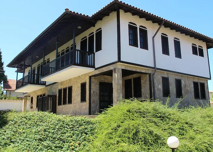 Maison d'hôtes Guest Houses Kedar 2*