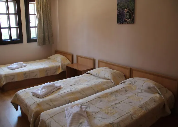 Guest Houses Kedar 2*